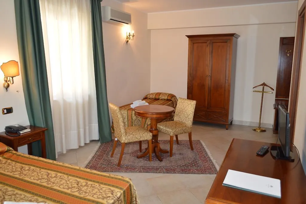Hotel Delle Palme Falcone 4*,  Italie